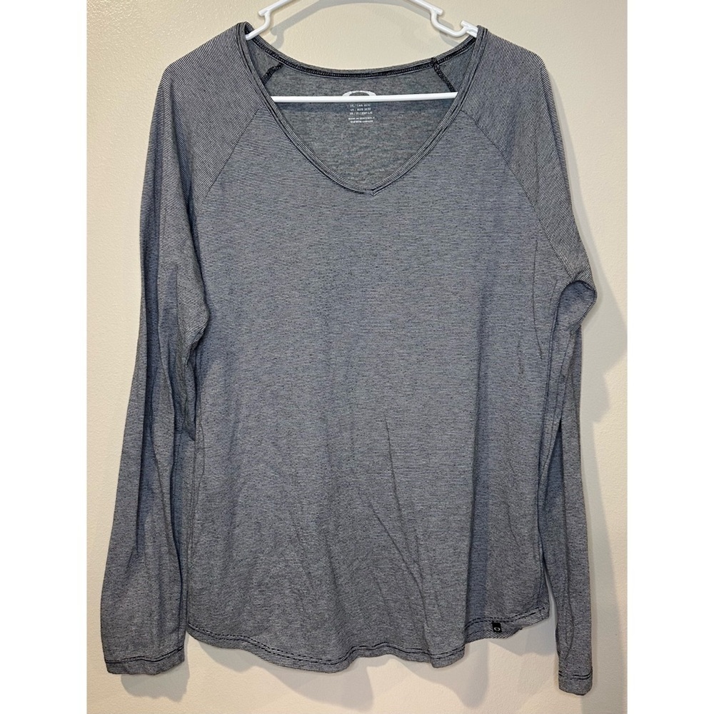 Oakley Womens V-Neck Long Sleeve‎ Micro Stripe Raglan Activewear Top Blue Medium